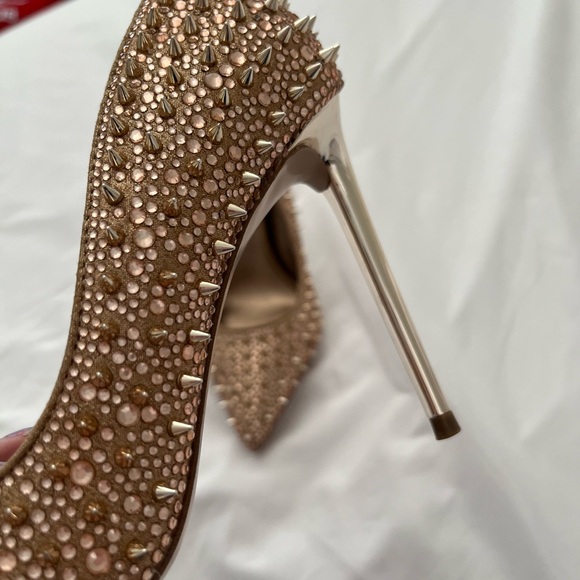 Brand new Steve Madden Rose Gold spiked high heels - Picture 5 of 7